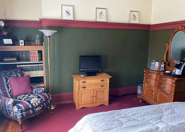 At 835 Boutique Bed & Breakfast 4*