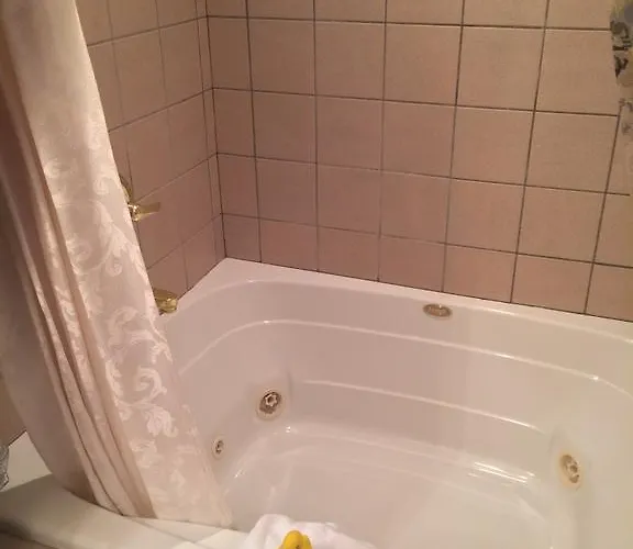Bed & Breakfast At 835 Boutique